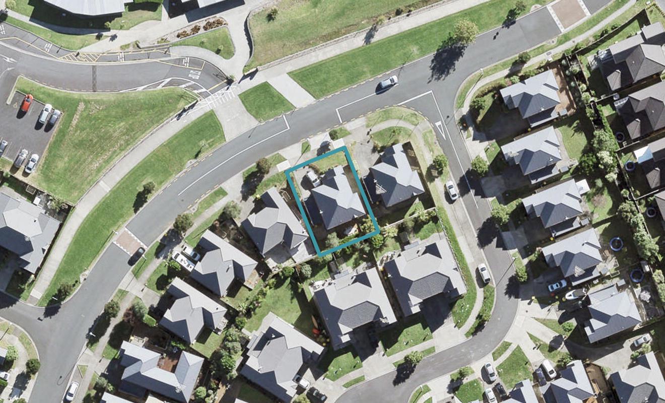 80 Fields Parade, Oteha, Auckland - Carousel 1