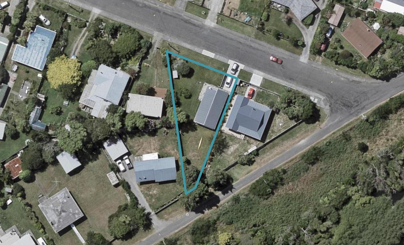 41 Kiharoa Street, Otaki Beach, Otaki - Carousel 1