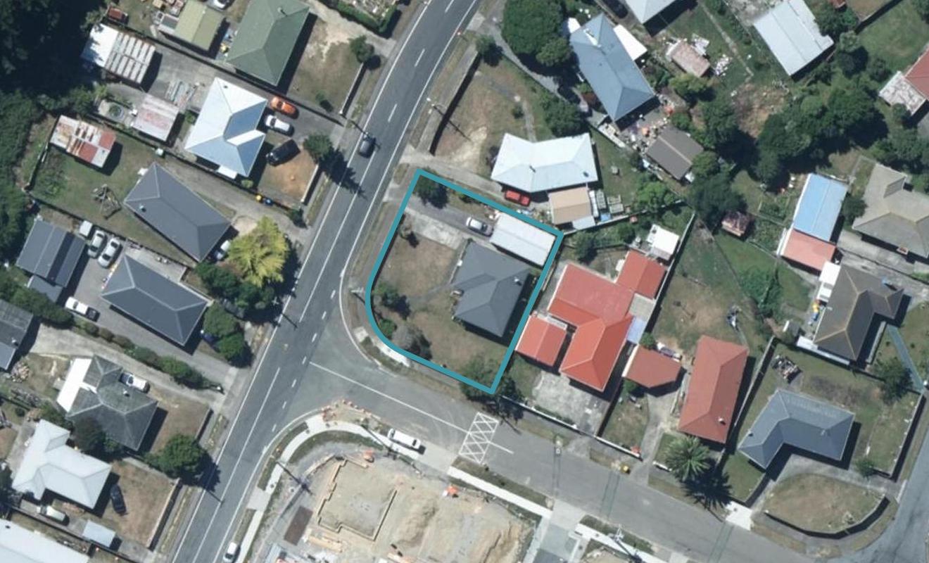 64 Castor Crescent, Cannons Creek, Porirua - Carousel 1