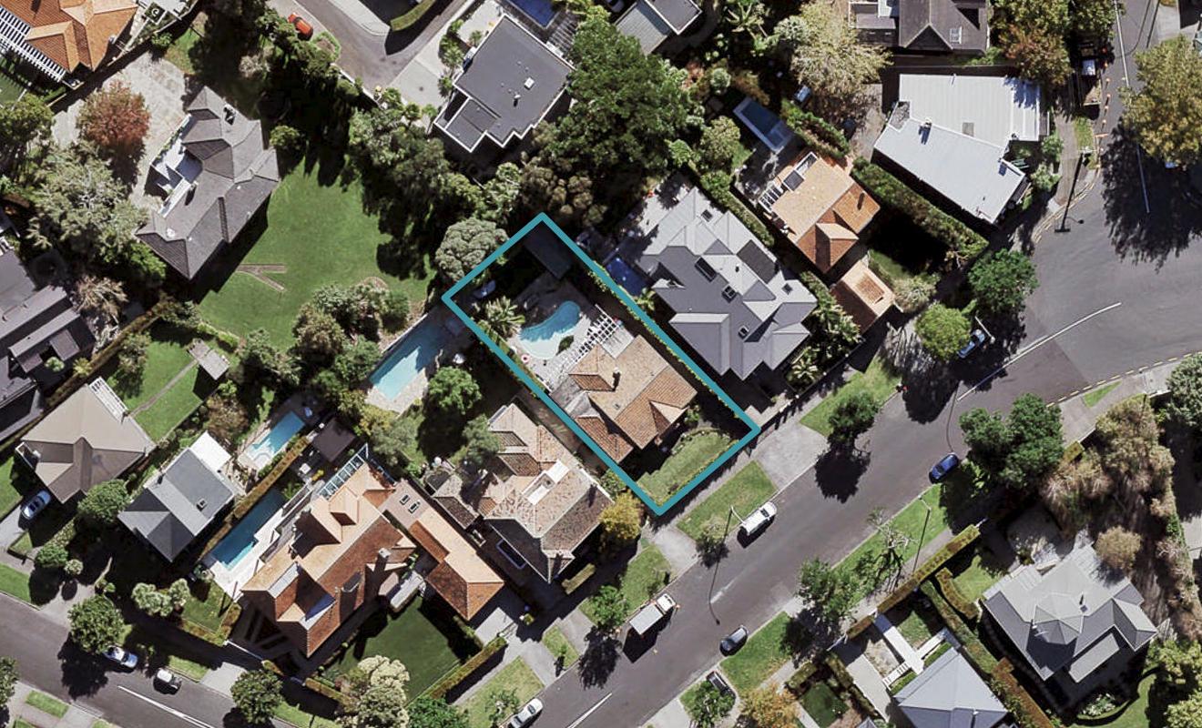 235 Jervois Road, Herne Bay, Auckland - Carousel 1