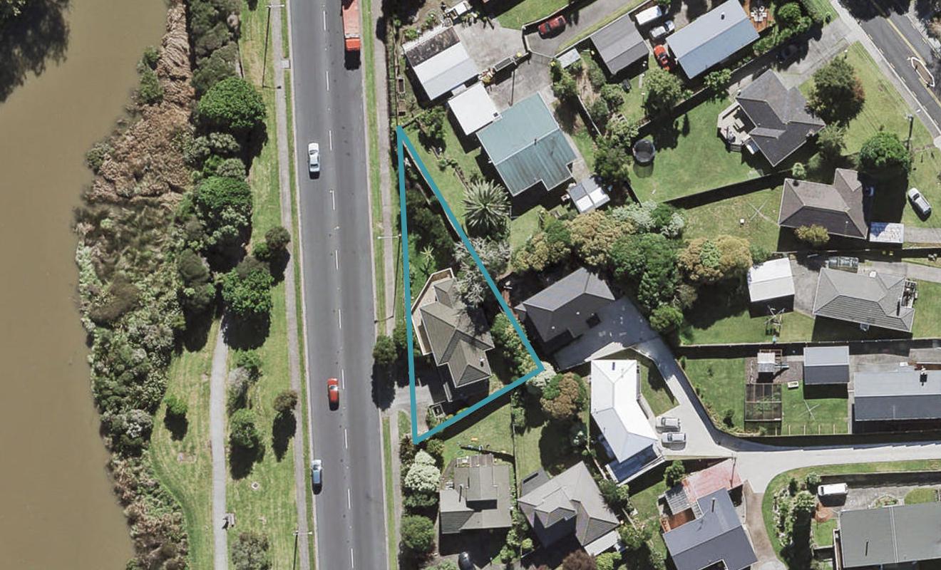 55 Central Park Drive, Te Atatu South, Auckland - Carousel 1