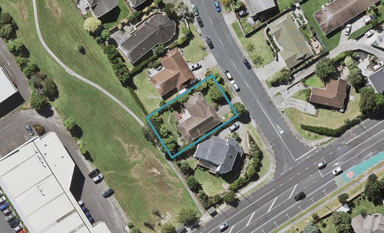 4 Centorian Drive, Windsor Park, Auckland - Carousel 1