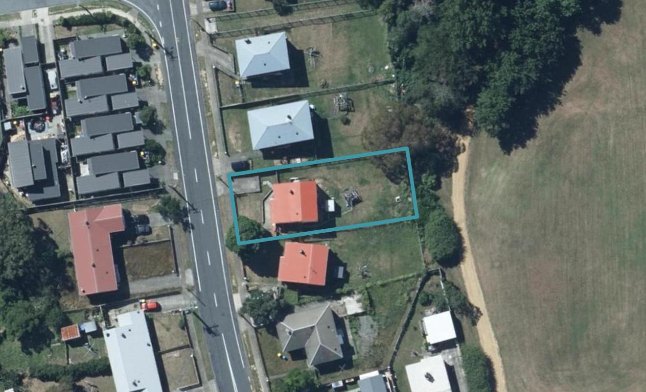 175 Castor Crescent, Cannons Creek, Porirua - Carousel 1
