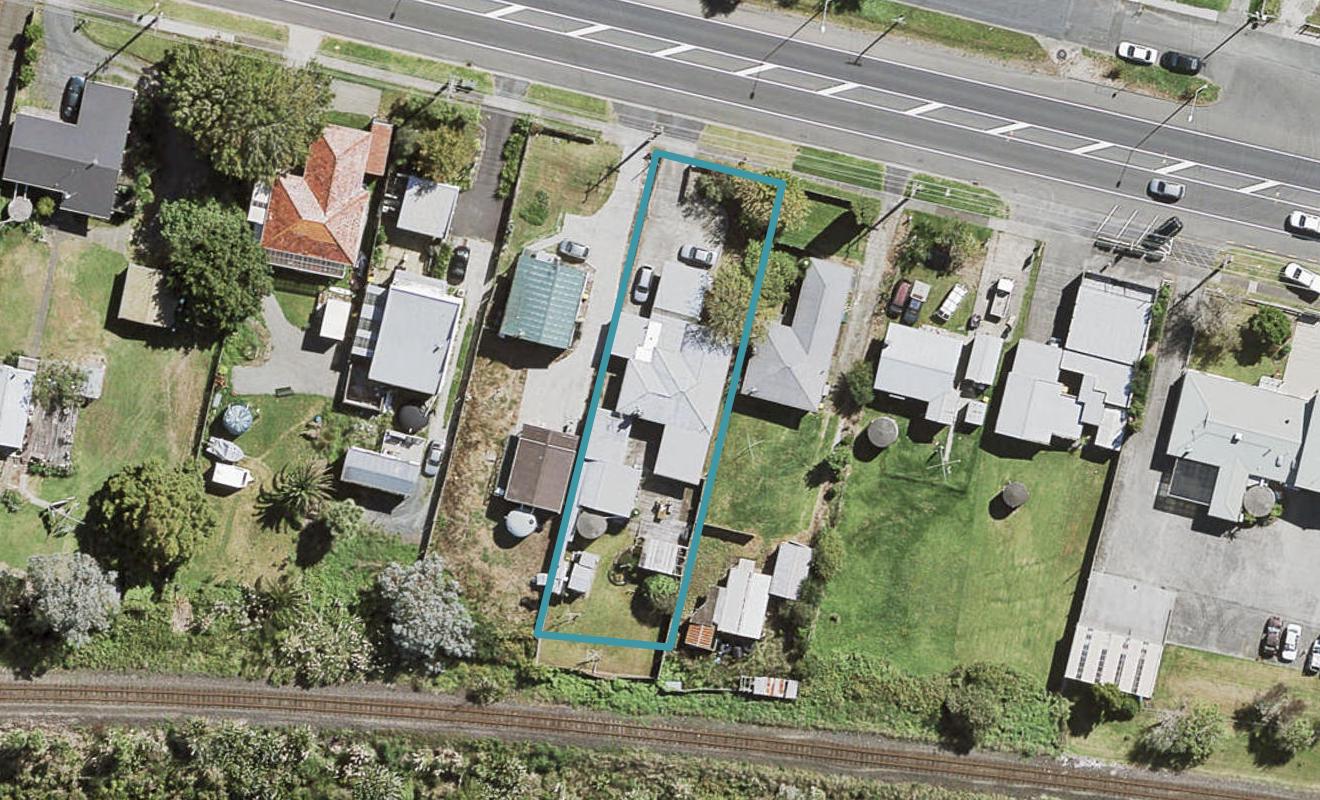 341 Main Road, Huapai, Kumeu - Carousel 1