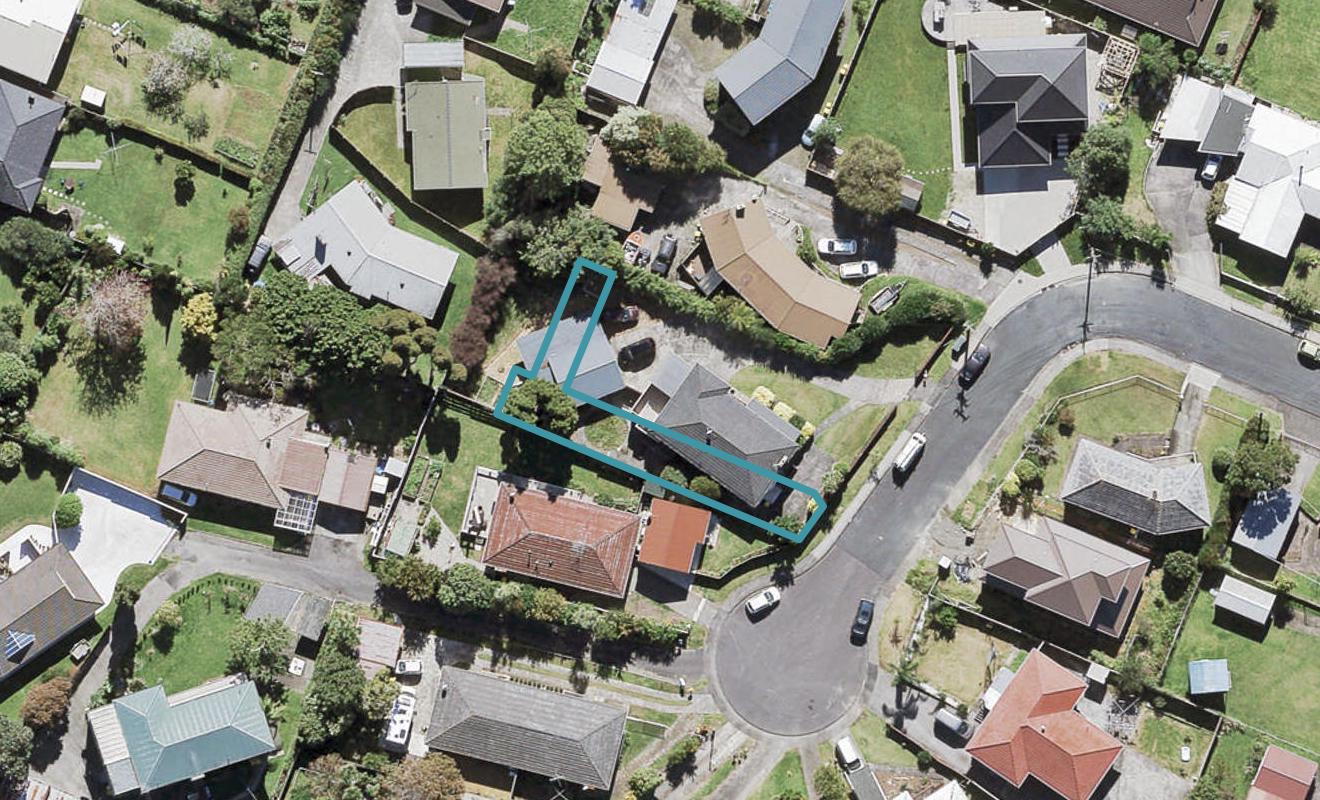 8/11 Scanlen Terrace, Kelston, Auckland - Carousel 1