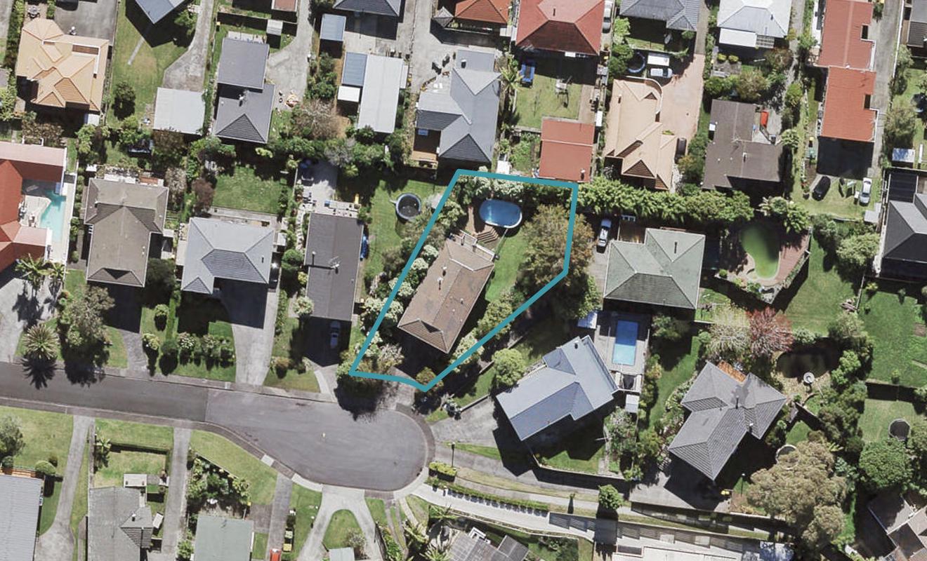 28 Taitua Drive, Te Atatu South, Auckland - Carousel 1