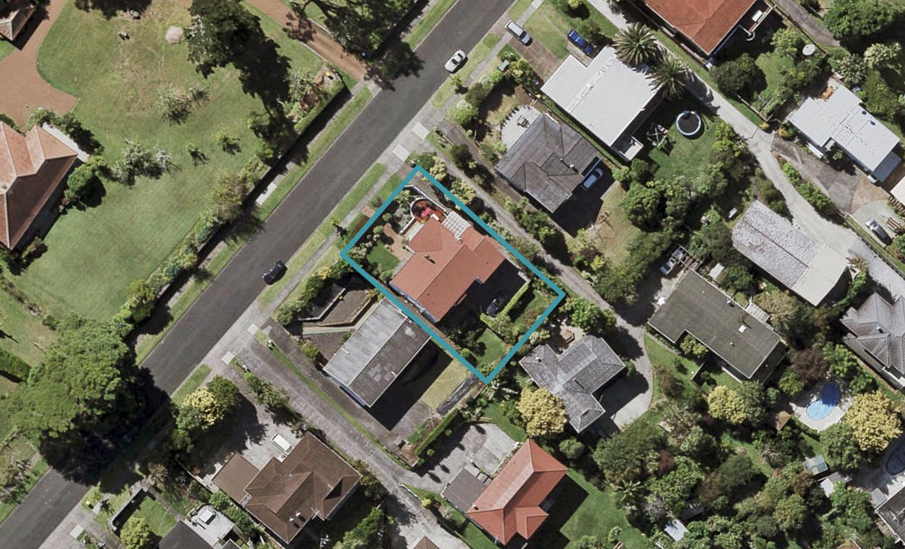 28 Grenada Avenue, Forrest Hill, Auckland - Carousel 1