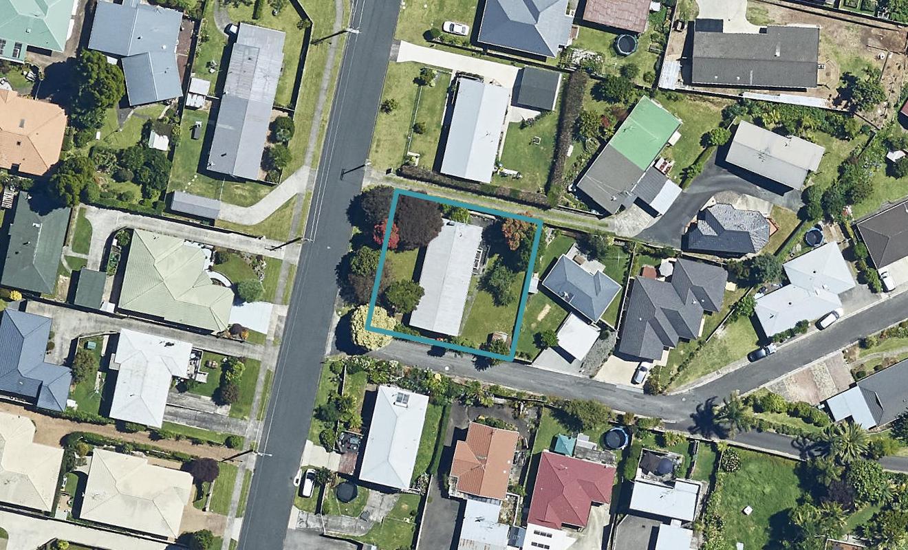 24 Short Street, Otumoetai, Tauranga - Carousel 1