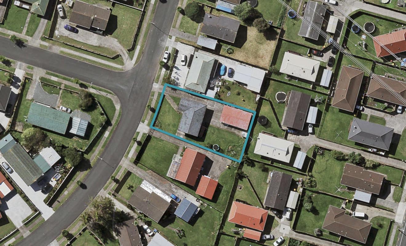 64 Zelda Avenue, Clover Park, Auckland - Carousel 1
