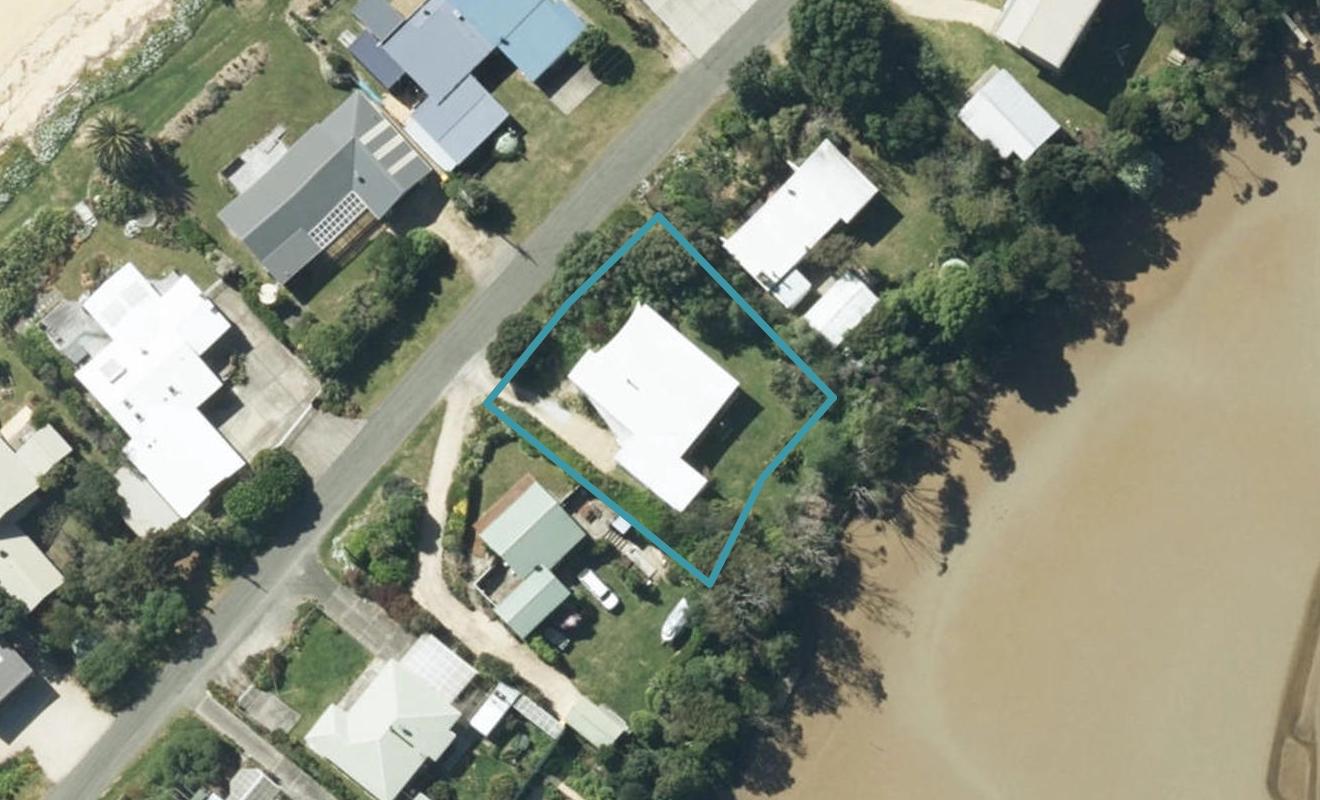 17 Peninsula Road, Tata Beach - Carousel 1