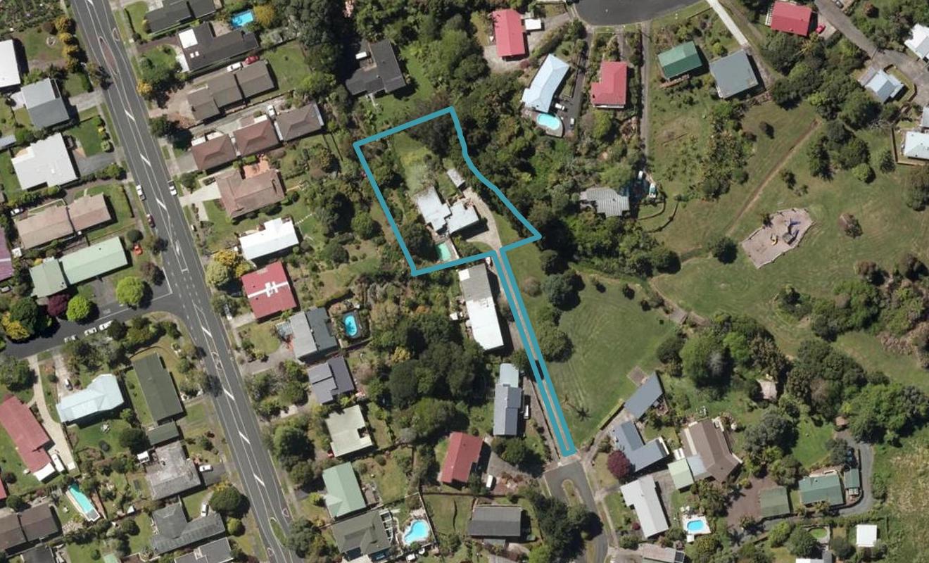 15 Rugby Place, Kamo, Whangarei - Carousel 1