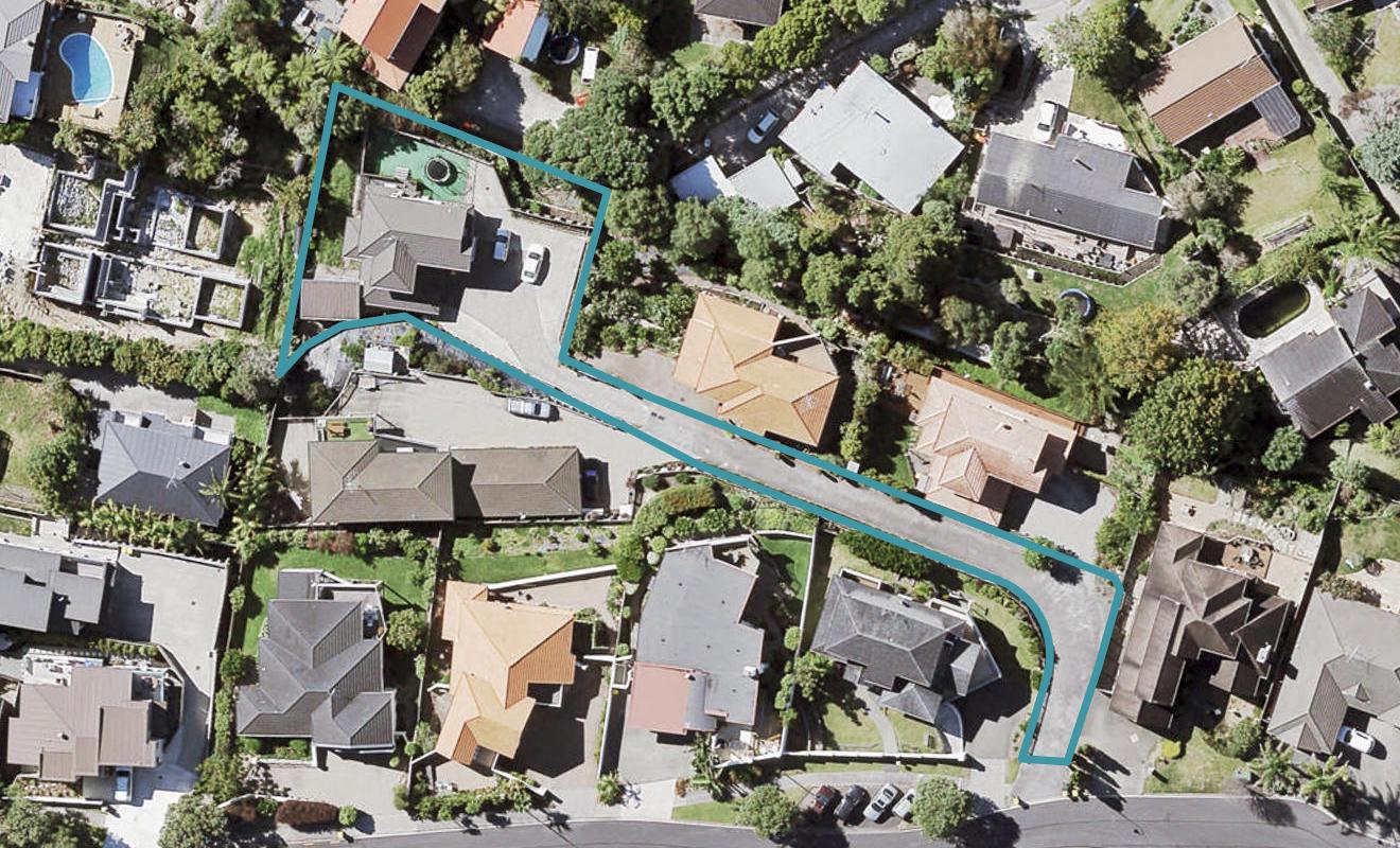 16 St Clair Place, Browns Bay, Auckland - Carousel 1