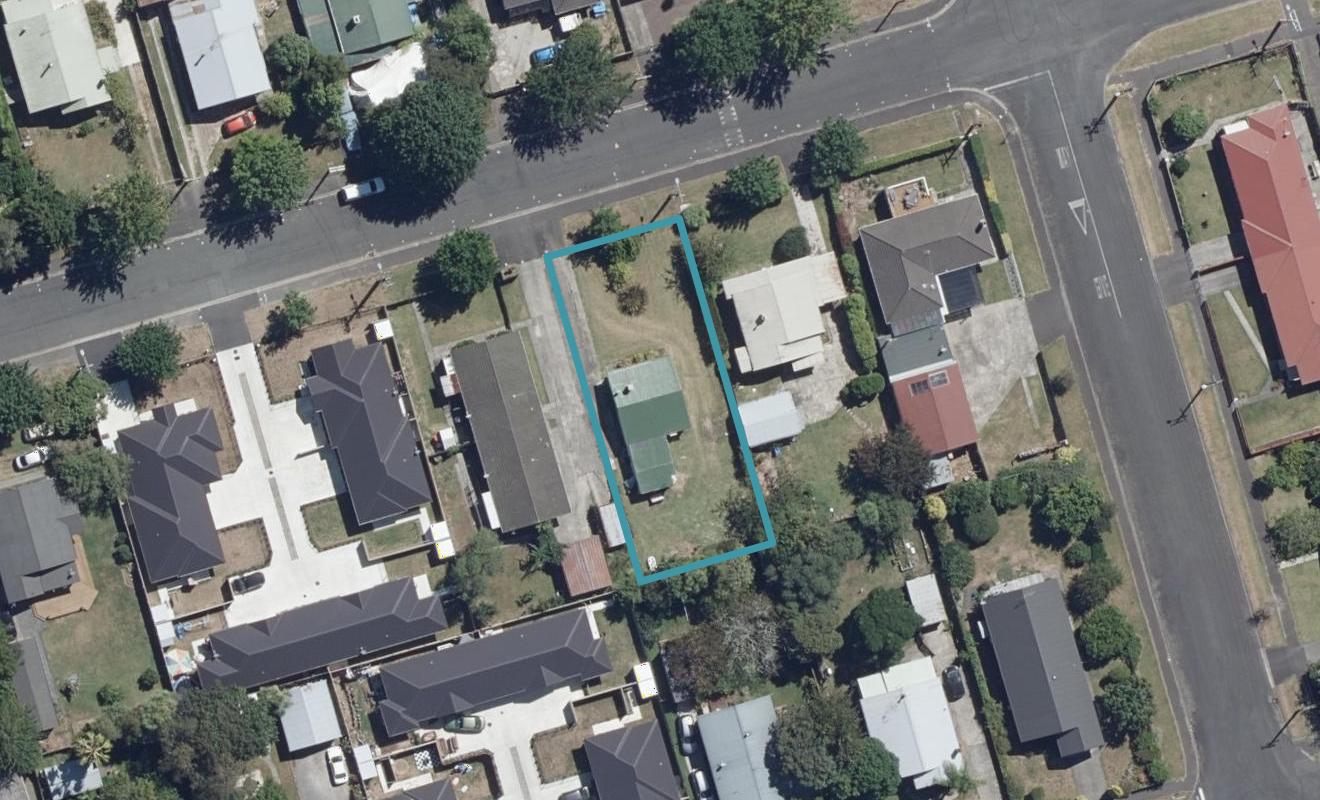 12 Marshall Street, Fairfield, Hamilton - Carousel 1
