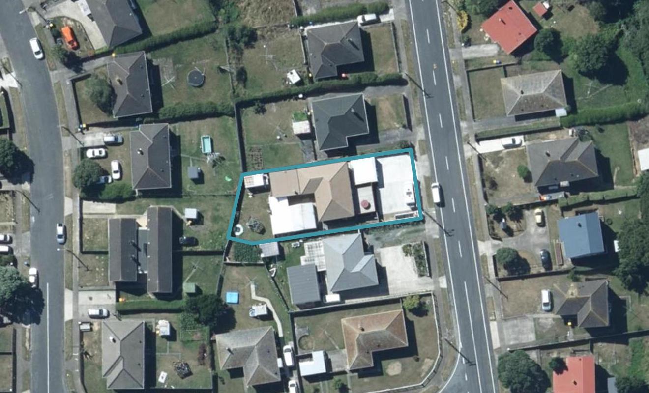 140 Castor Crescent, Cannons Creek, Porirua - Carousel 1