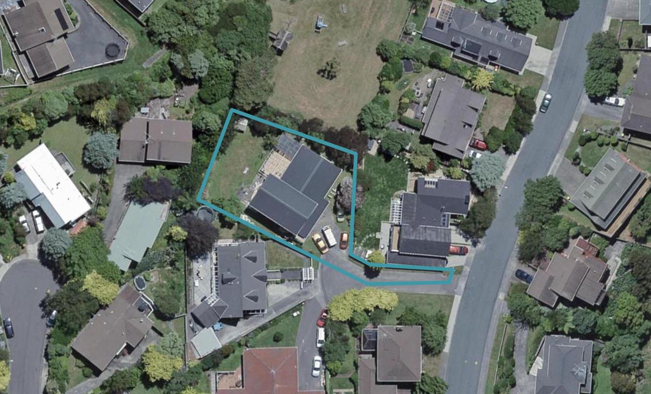9 Burbank Crescent, Churton Park, Wellington - Carousel 1