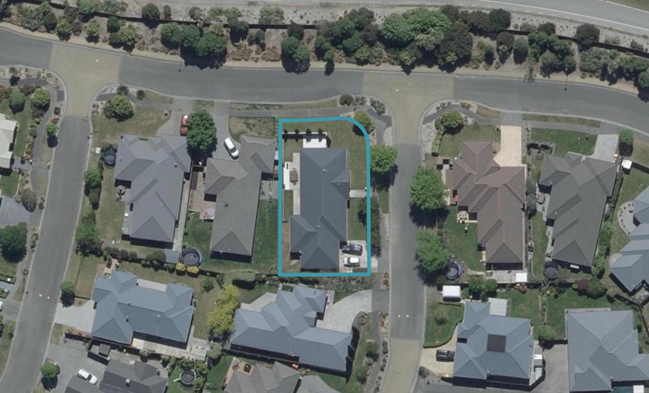 2 Hideaway Gate, Parklands, Christchurch - Carousel 1