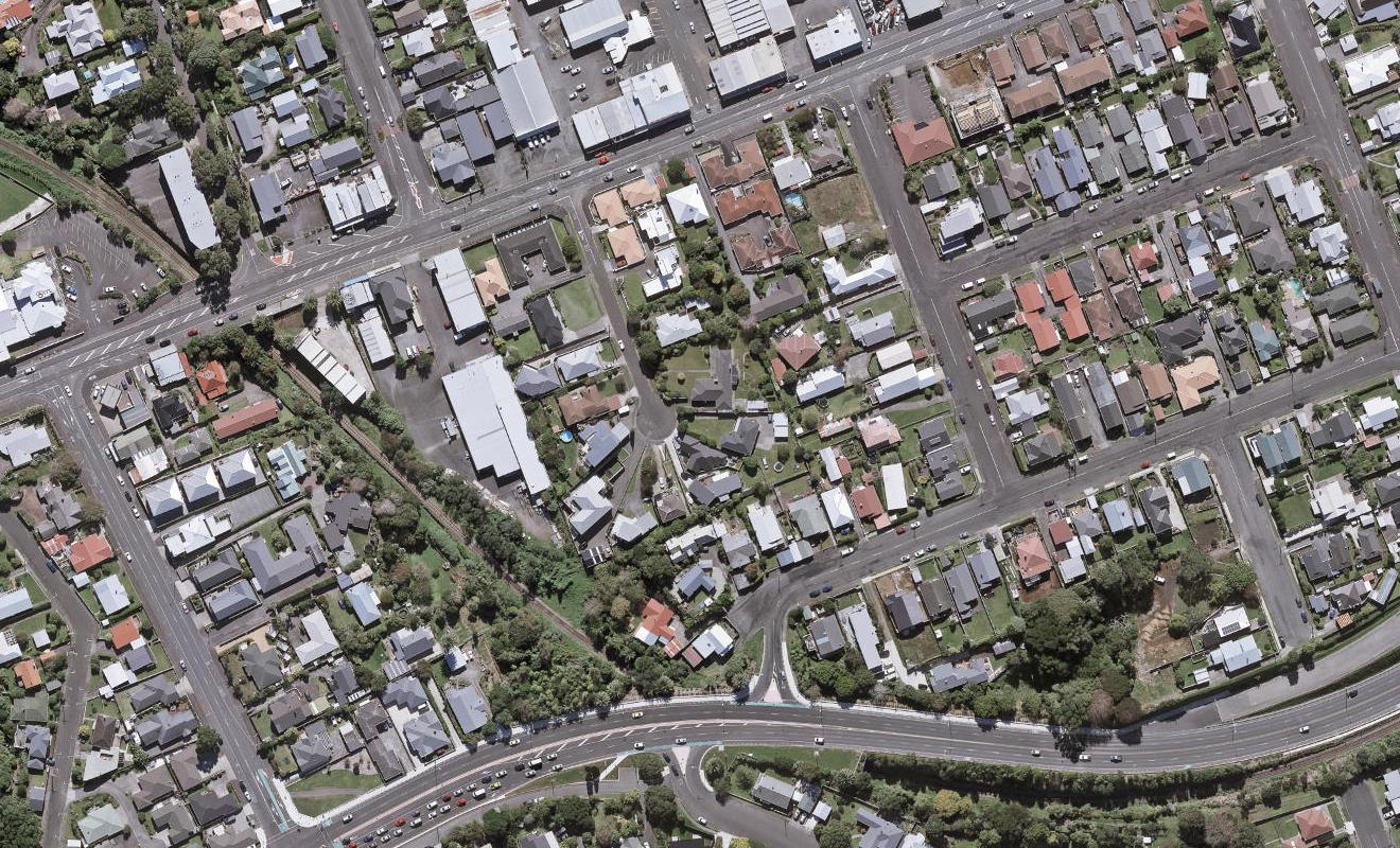 11 Strandon Place, Strandon, New Plymouth - Carousel 1