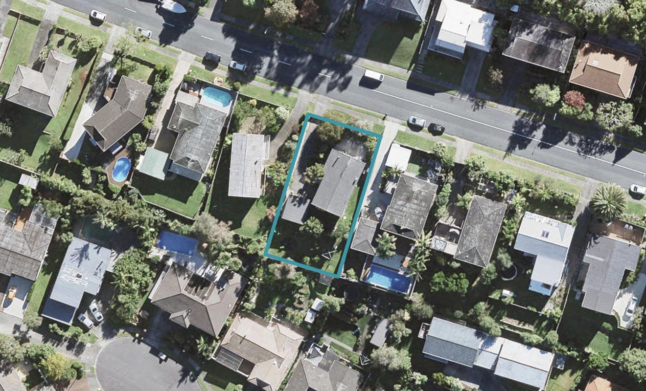 83 Stapleford Crescent, Browns Bay, Auckland - Carousel 1