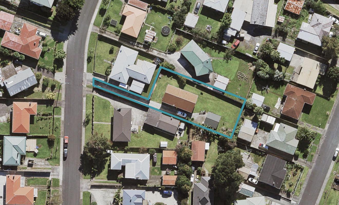 21 Tarata Crescent, Mangere Bridge, Auckland - Carousel 1