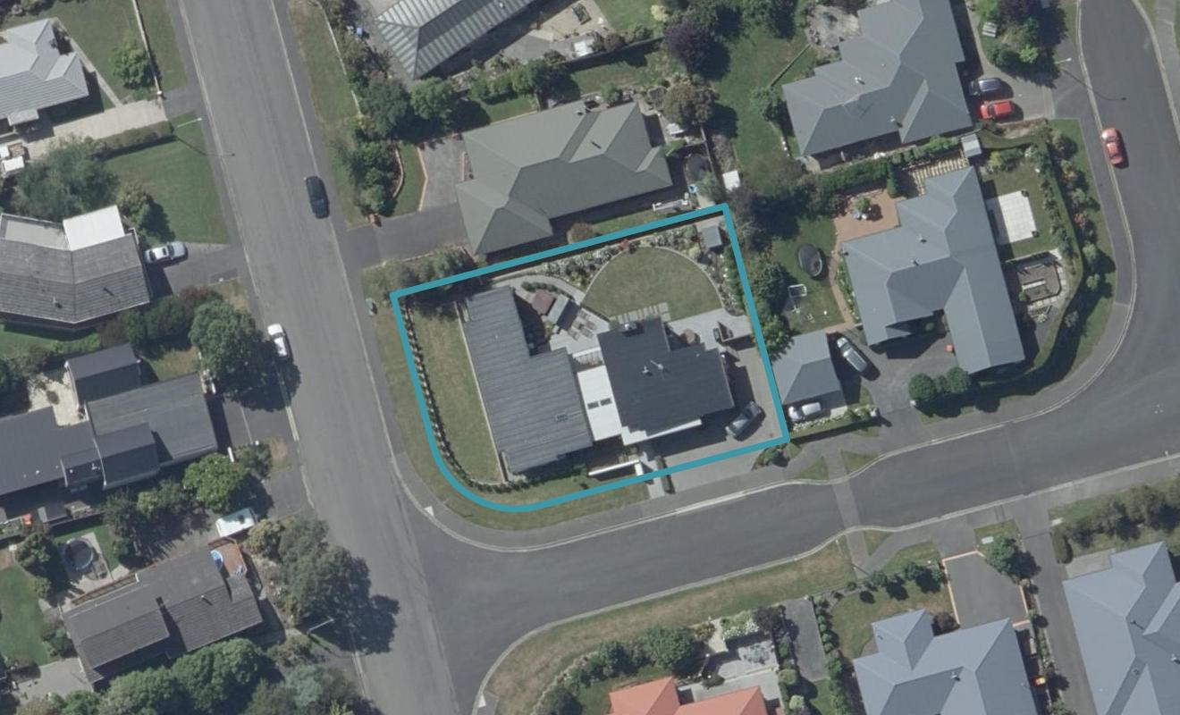 1A Sunninghurst Drive, Fairfield, Dunedin - Carousel 1
