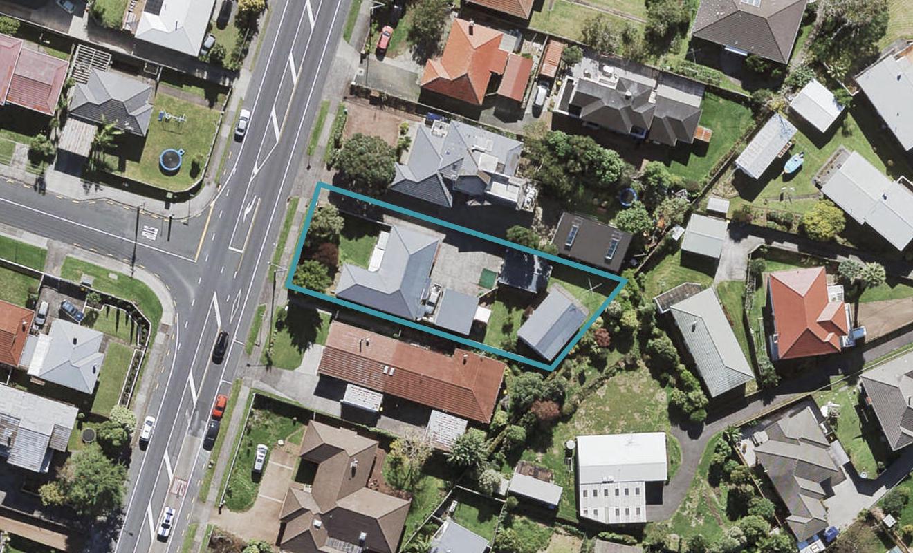 181 Te Atatu Road, Te Atatū South, Auckland - Carousel 1