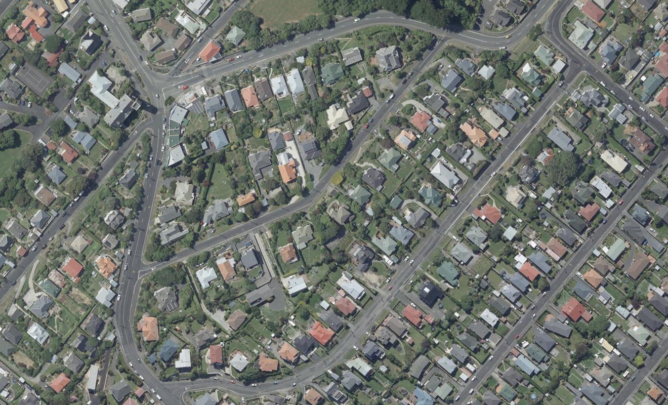 32 Merchiston Street, Andersons Bay, Dunedin - Carousel 1
