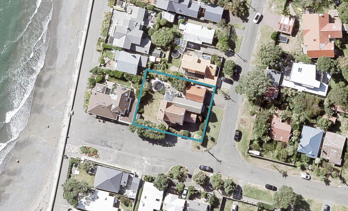 30 Hinau Street, Eastbourne, Lower Hutt - Carousel 1