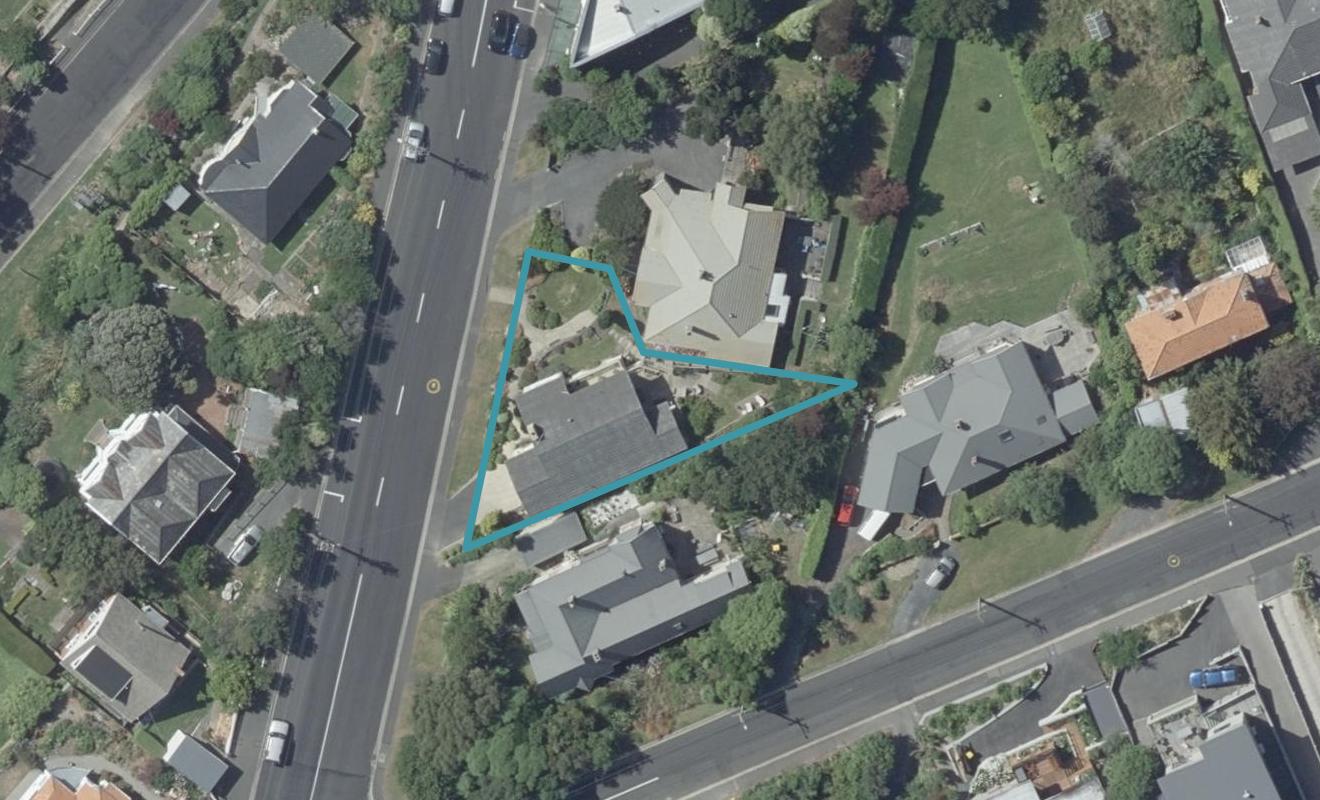 31 Tomahawk Road, Andersons Bay, Dunedin - Carousel 1