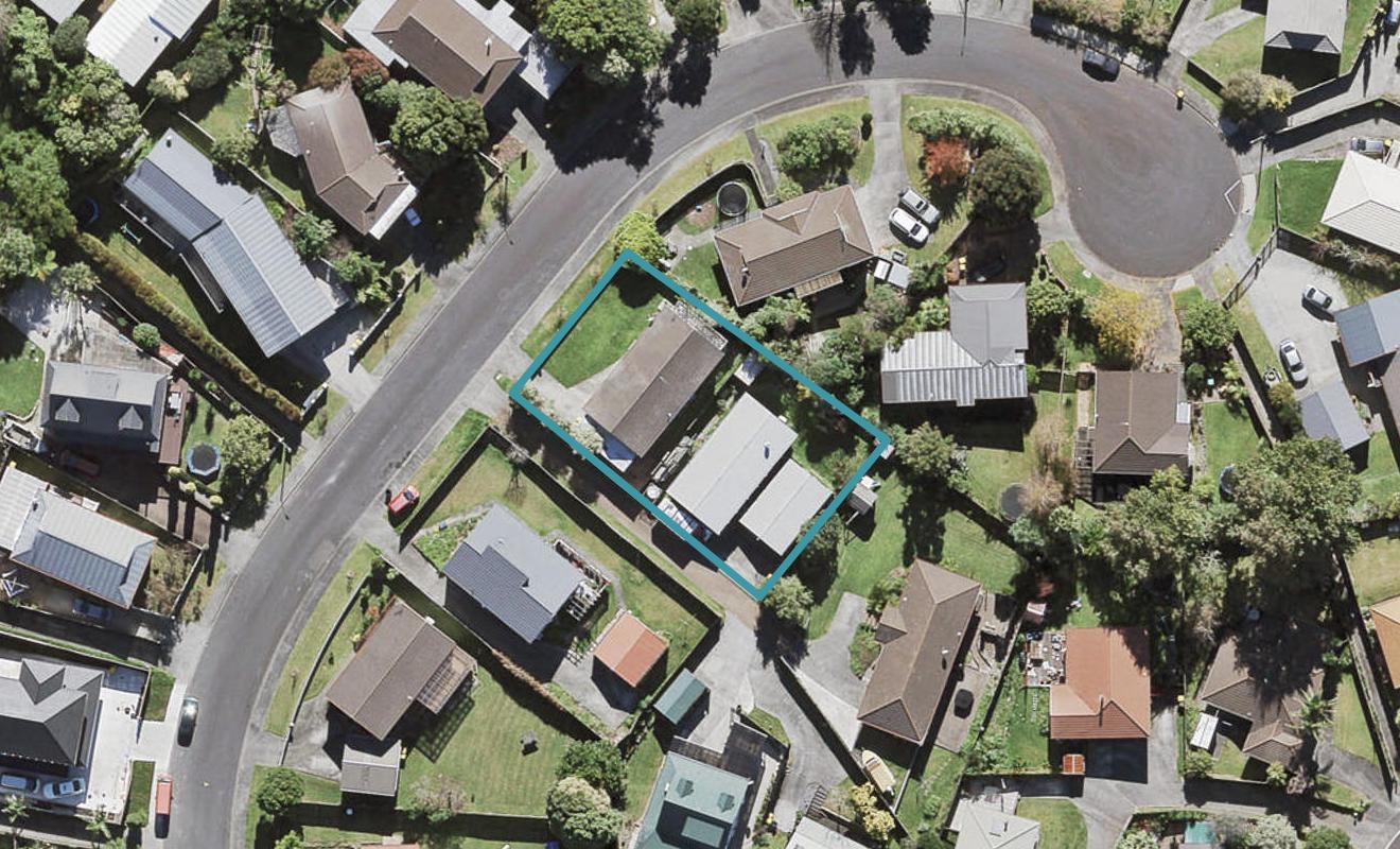 1/13 Madigan Place, Glendene, Auckland - Carousel 1