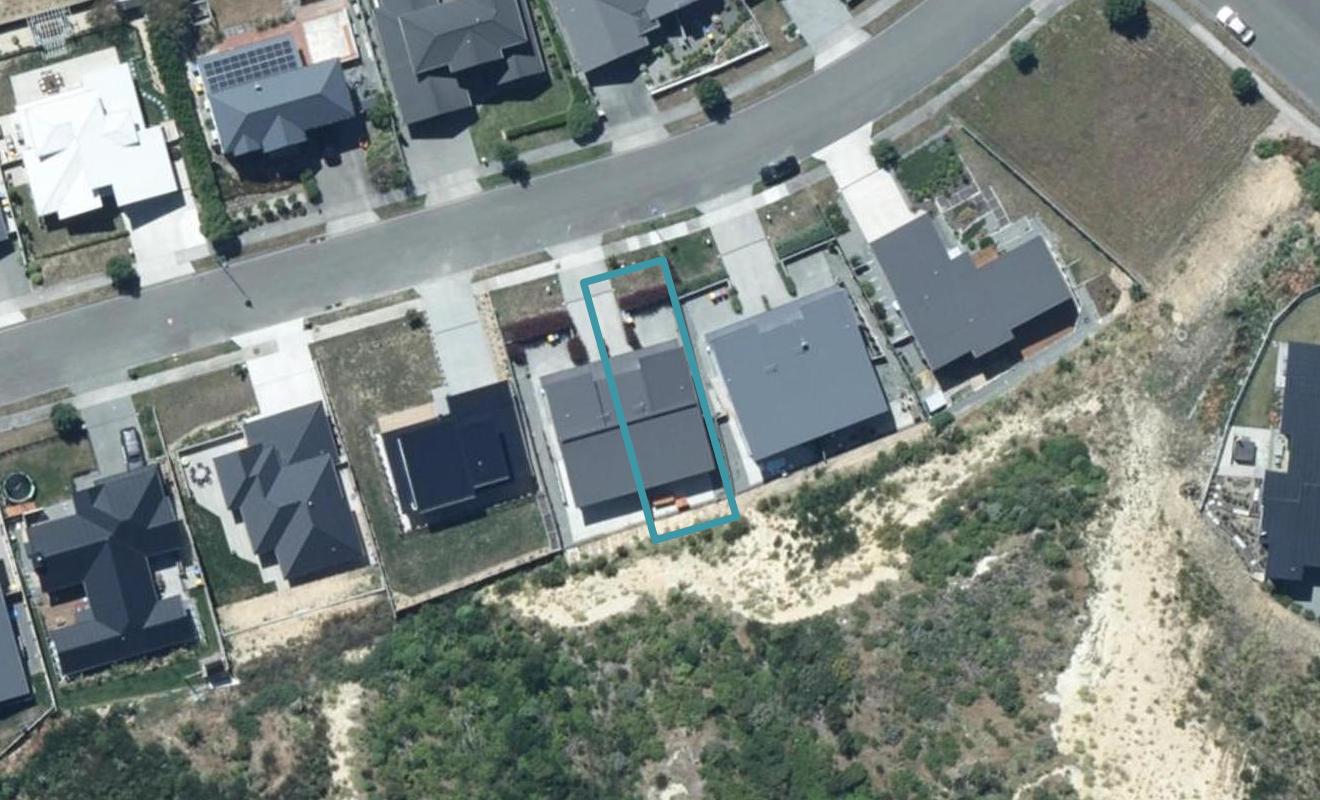 7 Pacific View, Whitby, Porirua - Carousel 1