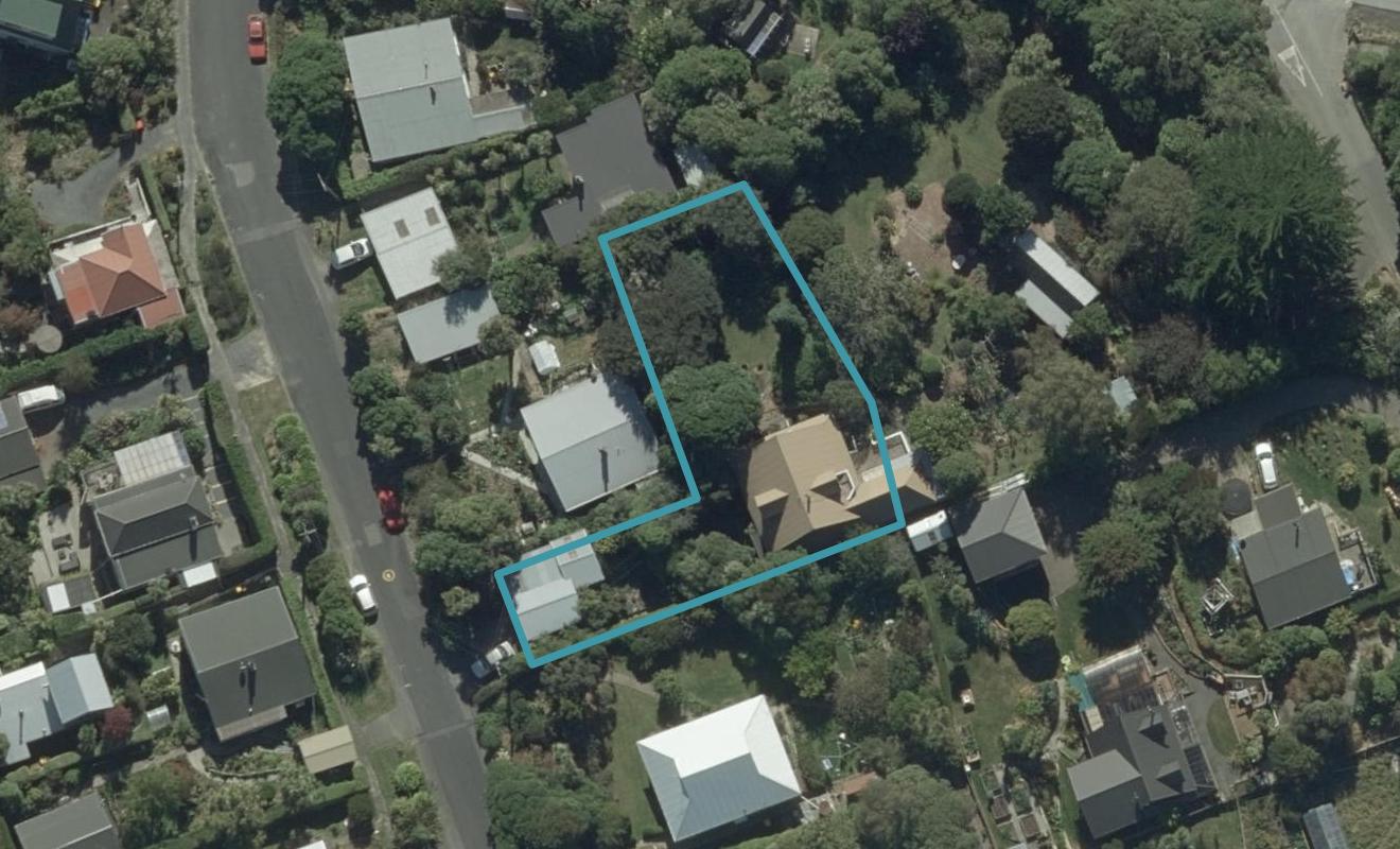 9 Moerangi Street, Broad Bay, Dunedin - Carousel 1