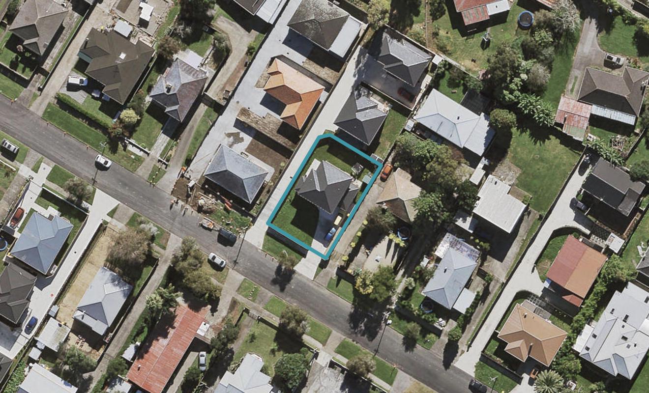 11 Viola Avenue, Mangere East, Auckland - Carousel 1