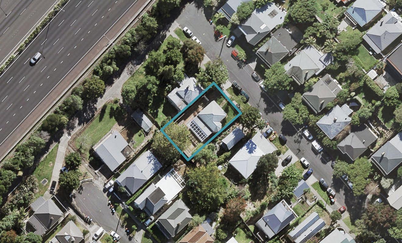 32A Alexander Street, Kingsland, Auckland - Carousel 1