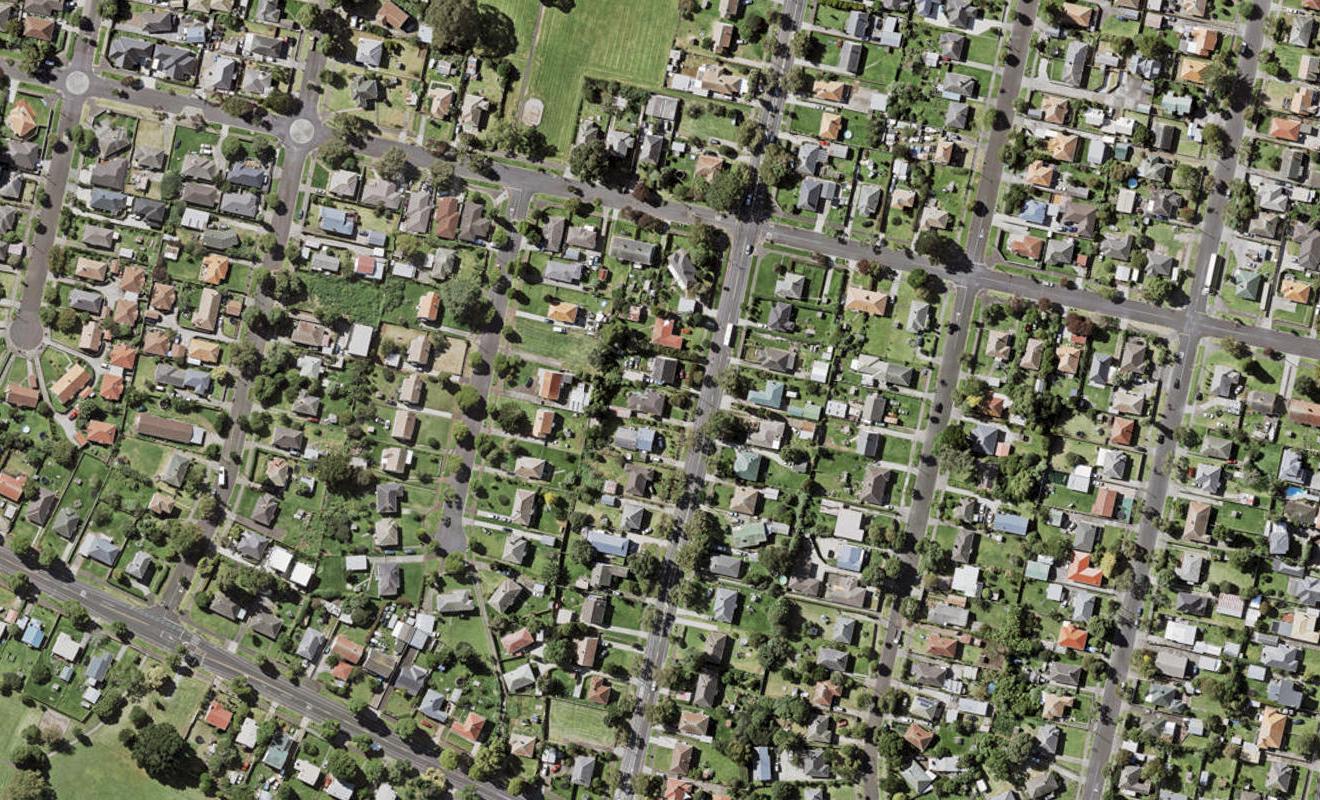 11/8 Bagnall Avenue, Point England, Auckland - Carousel 1