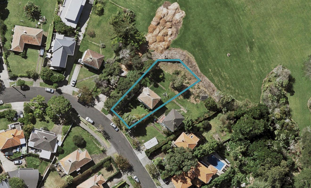 41 Tahapa Crescent, Meadowbank, Auckland - Carousel 1