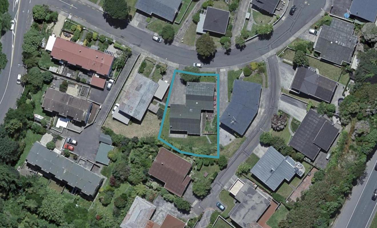 12A Burdendale Grove, Churton Park, Wellington - Carousel 1