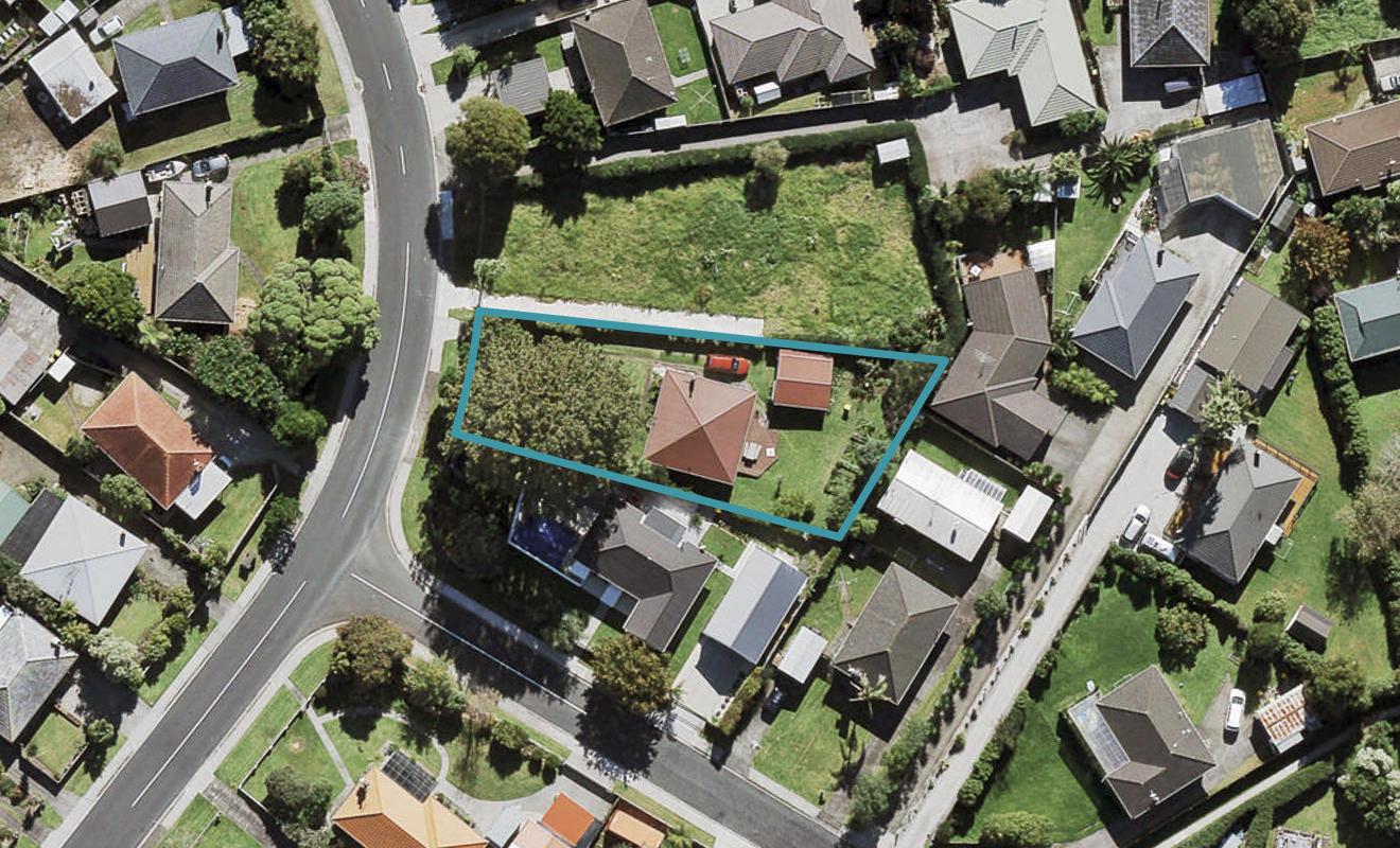 47 Kervil Avenue, Te Atatu Peninsula, Auckland - Carousel 1