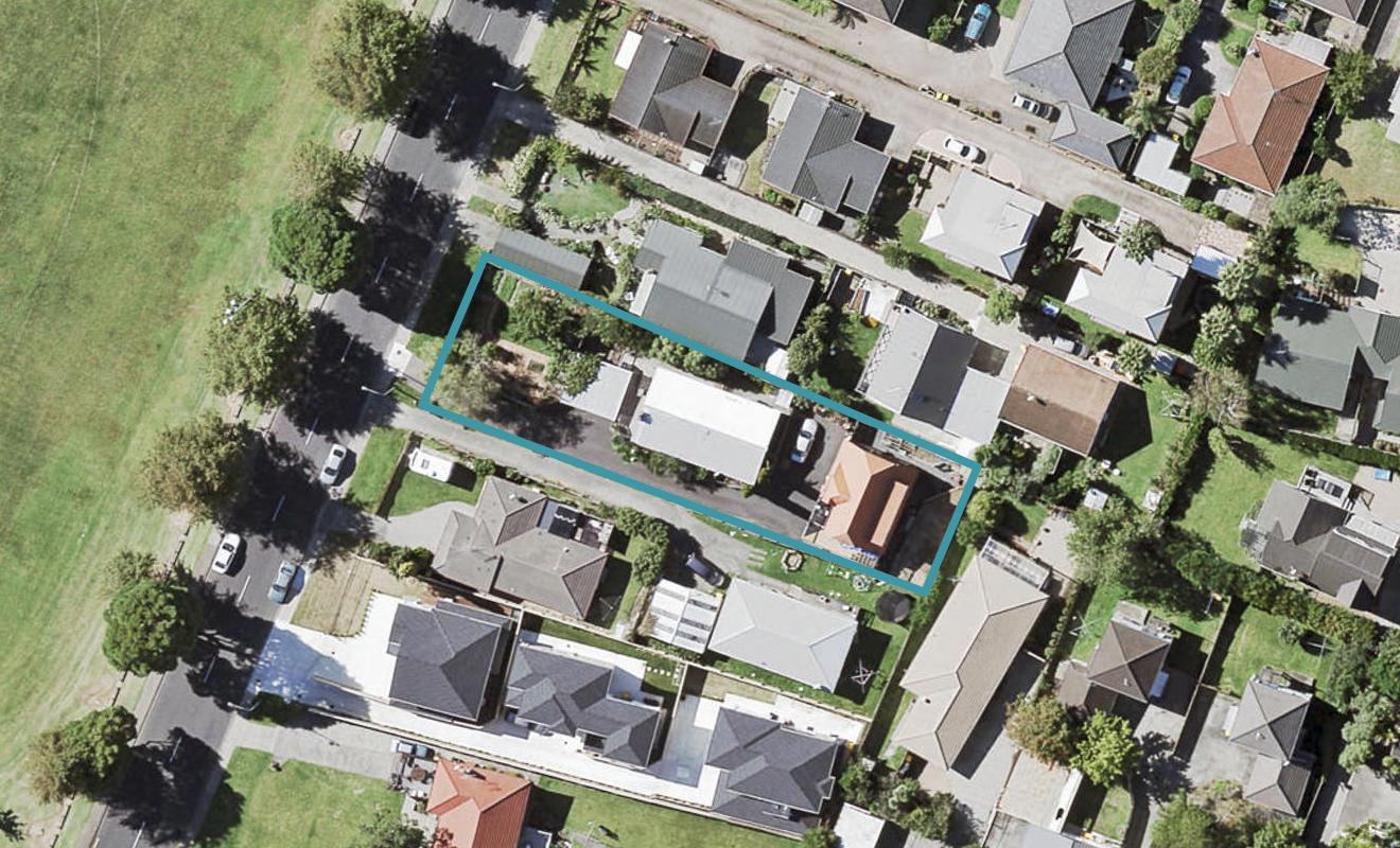 1/76 Moore Street, Howick, Auckland - Carousel 1