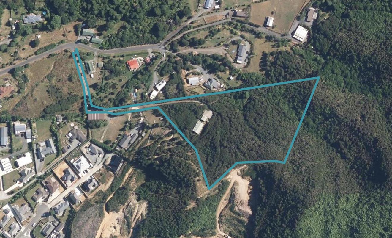 36 Pencarrow Crescent, Wainuiomata, Lower Hutt - Carousel 1