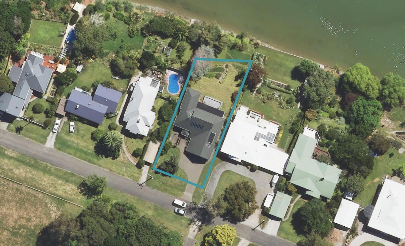 20 Score Road, Inner Kaiti, Gisborne - Carousel 1