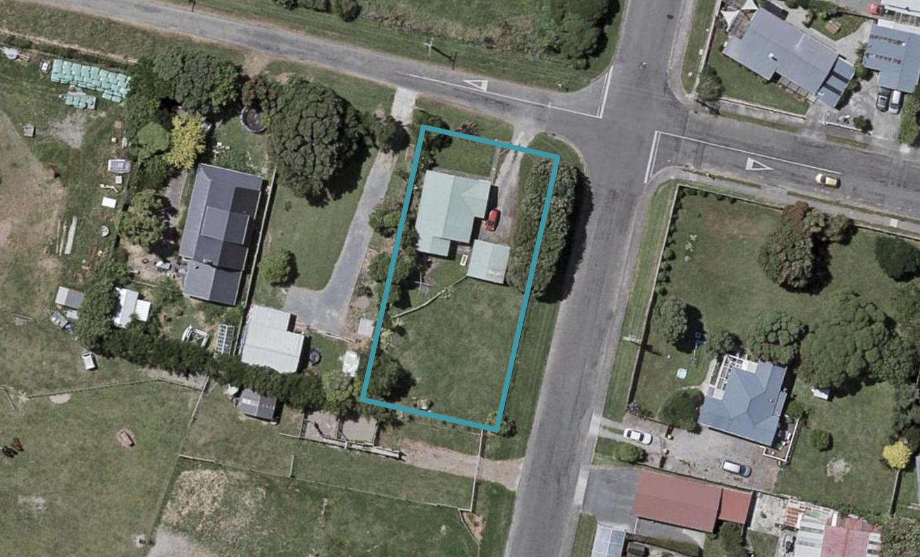 57 Atkinson Avenue, Otaki Beach, Otaki - Carousel 1