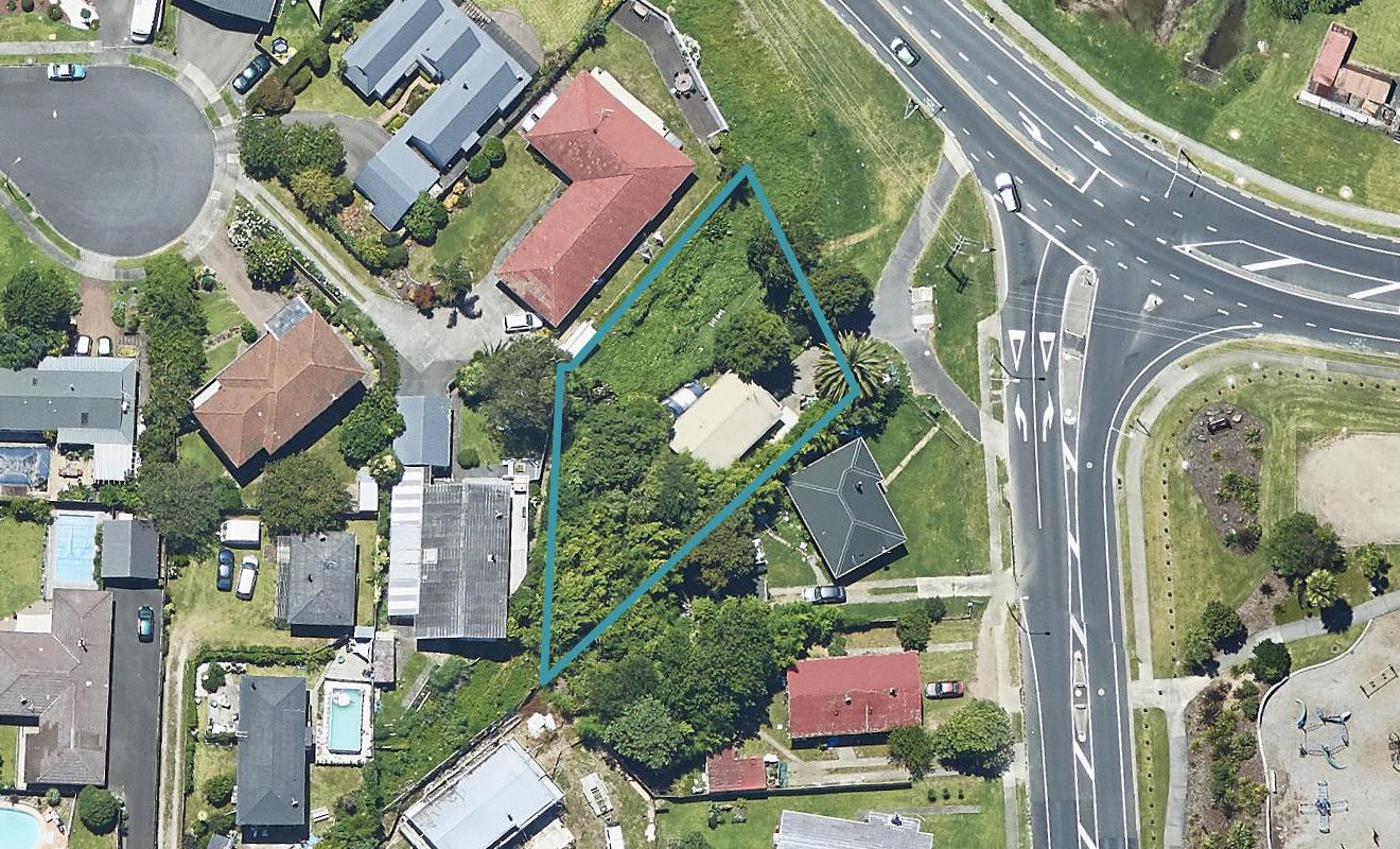 238 Welcome Bay Road, Welcome Bay, Tauranga - Carousel 1