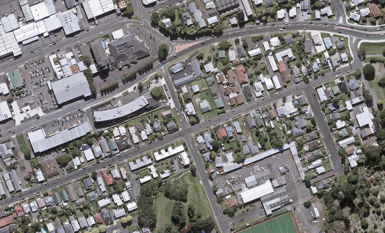 135 Lemon Street, Strandon, New Plymouth - Carousel 1