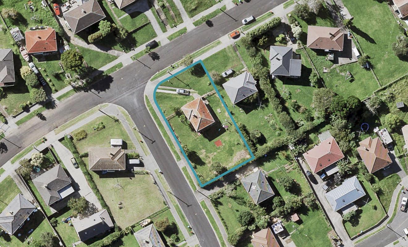13 Leybourne Circle, Glen Innes, Auckland - Carousel 1