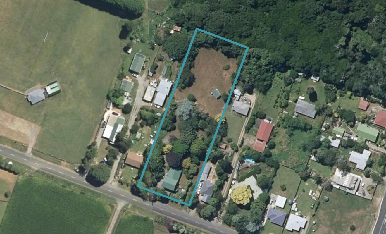 22 Waikawa Beach Road, Manakau, Levin - Carousel 1