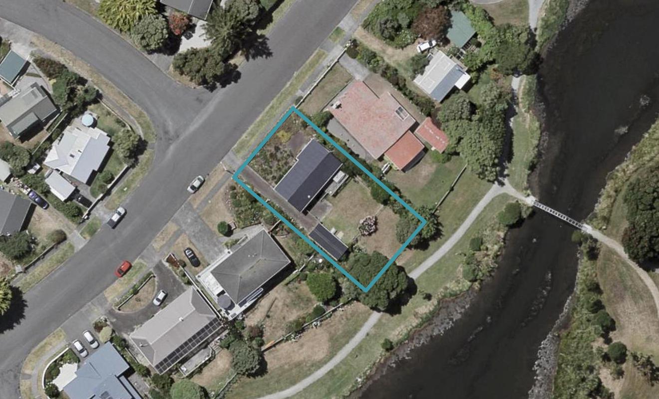 180 Tutere Street, Waikanae Beach, Waikanae - Carousel 1