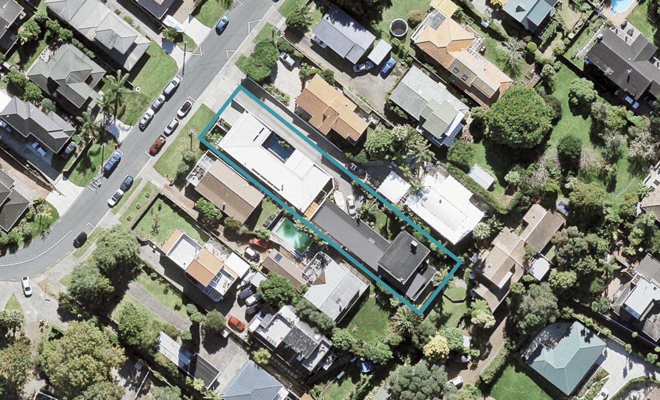 1/21 Waiake Street, Torbay, Auckland - Carousel 1