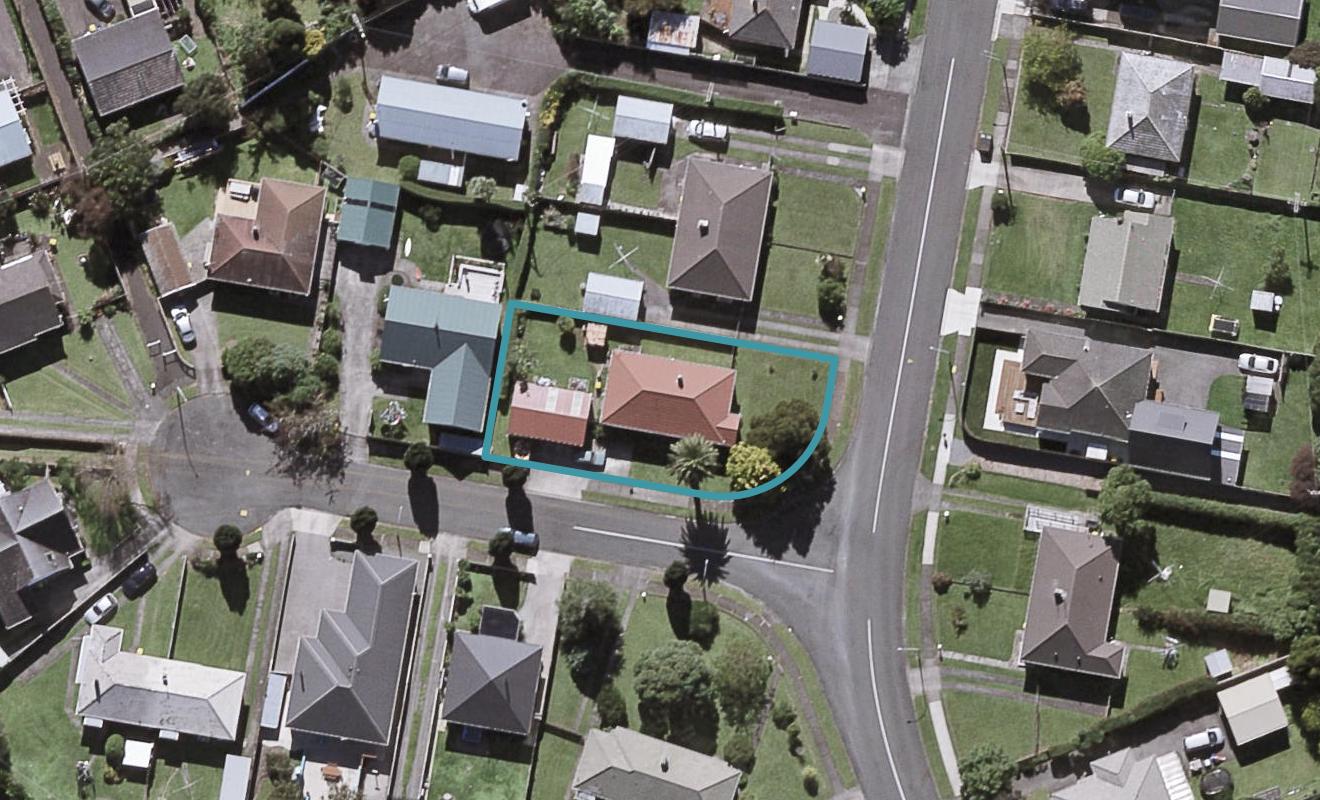2 Clovelly Street, Brooklands, New Plymouth - Carousel 1