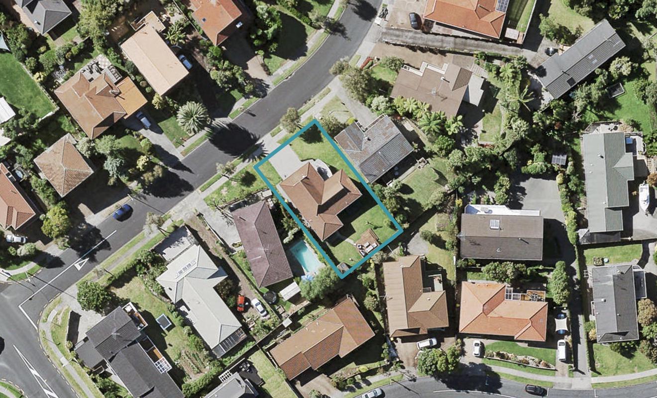 7 Lastel Place, Shelly Park, Auckland - Carousel 1