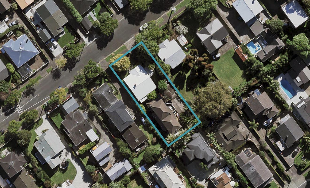 16 Rotomahana Terrace, Remuera, Auckland - Carousel 1